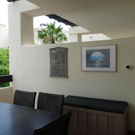 2010-superb 2 Bedrooms In Complex With Pool